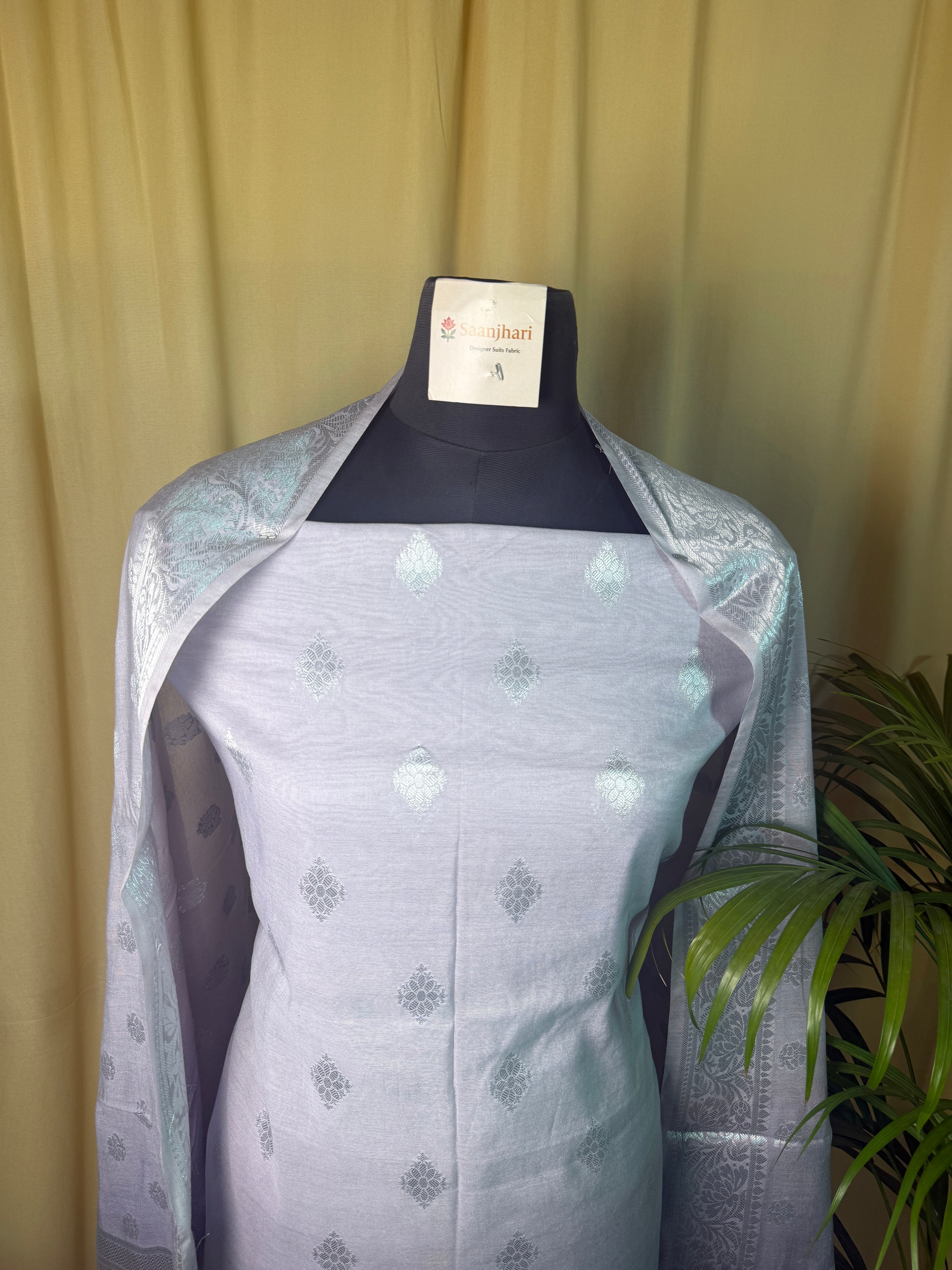 Soft Purple Banarasi Silk Suit Set with Elegant Zari Dupatta