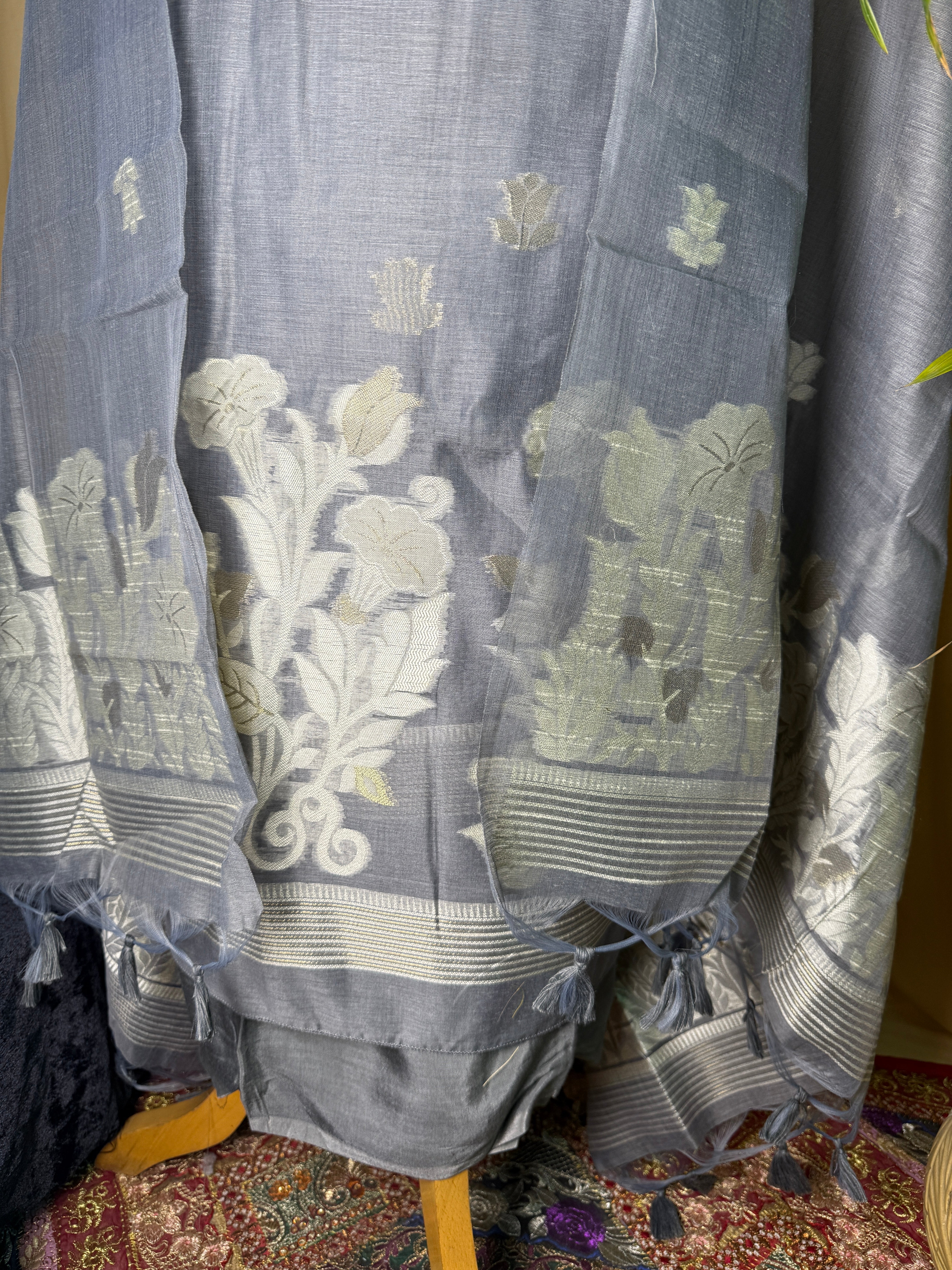 Soft Grey Linen Cotton Suit with Jamdani Floral Dupatta – Minimal & Elegant Ethnic Set