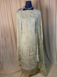 Elegant Chiffon Suit with Floral Embroidery and Chiffon Dupatta