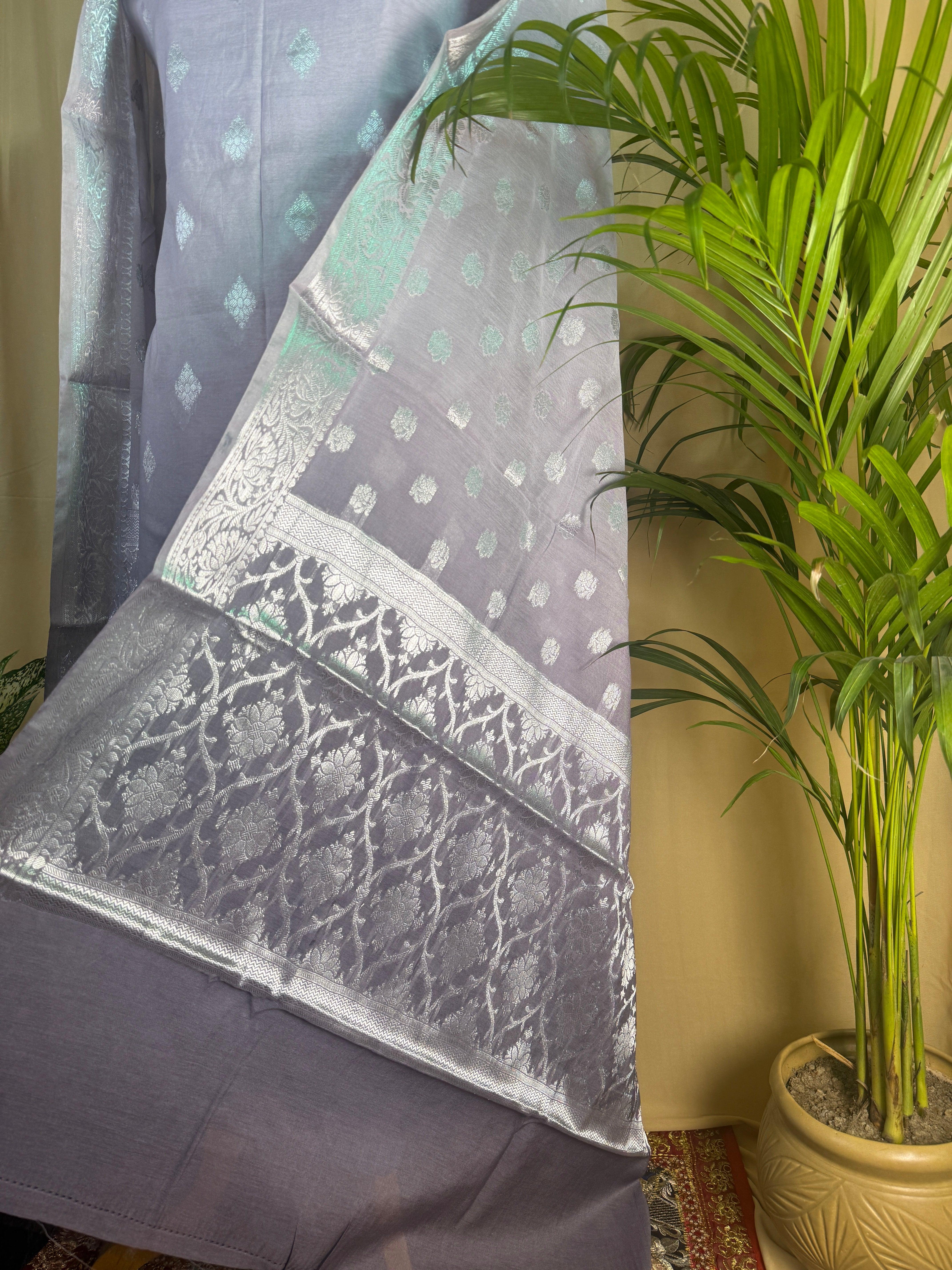 Soft Purple Banarasi Silk Suit Set with Elegant Zari Dupatta