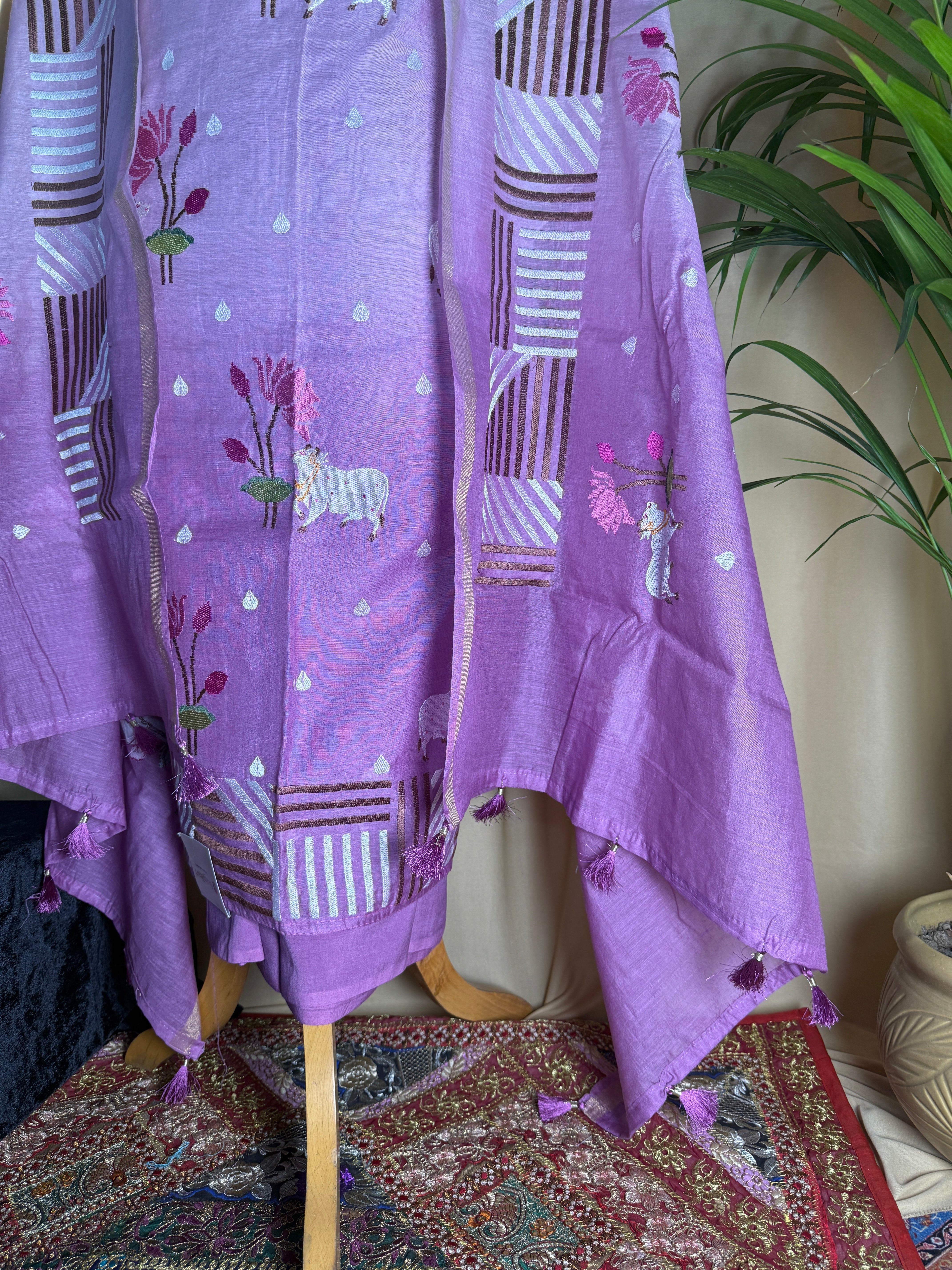 Lavender Chanderi Silk Suit with Floral Thread Art Work